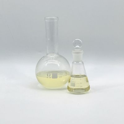 Amostra de água de tratamento PAC com 100% de pureza e em forma líquida