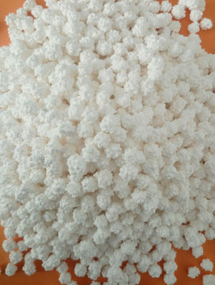 Produto químico registrado do tratamento de águas residuais do alcance do cloreto de cálcio 74% 77% floco branco