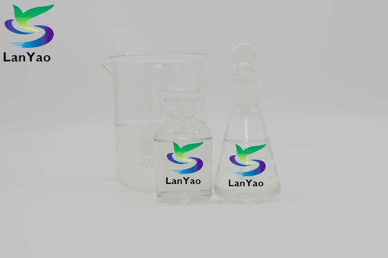 Produto químico para tratamento de águas industriais para soluções de tratamento de águas com um teor de 10%