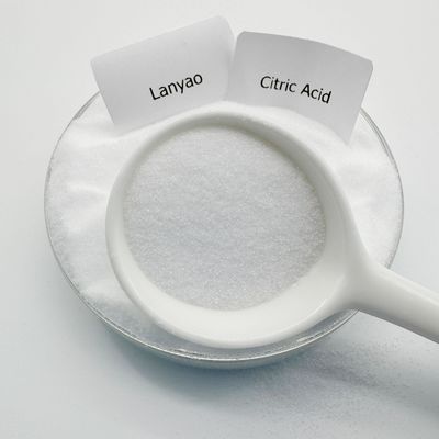 Ácido cítrico monohidrato em pó com fórmula química C6H8O7·H2O